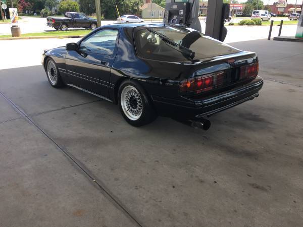 1990 Black Mazda RX-7 Coupe