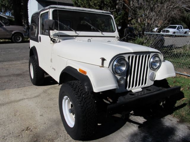 1985 White Jeep CJ SUV