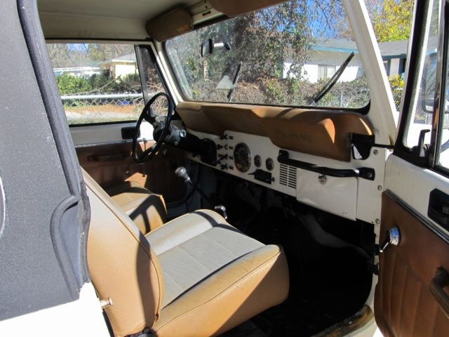 1985 White Jeep CJ SUV