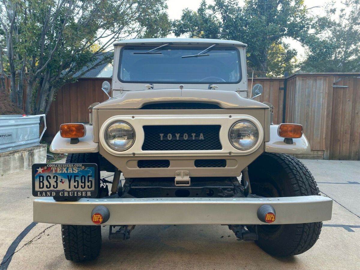 1971 Tan Toyota Land Cruiser SUV