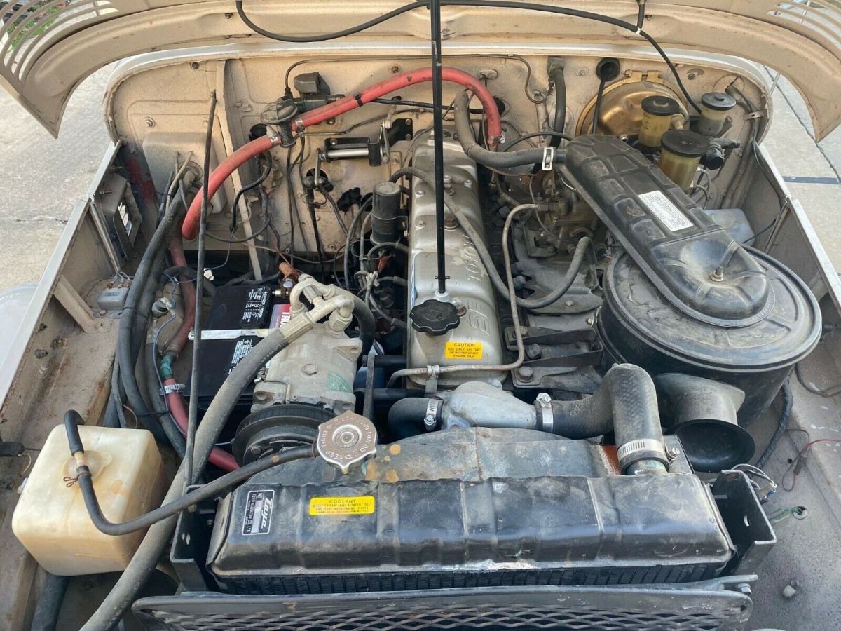 1971 Tan Toyota Land Cruiser SUV