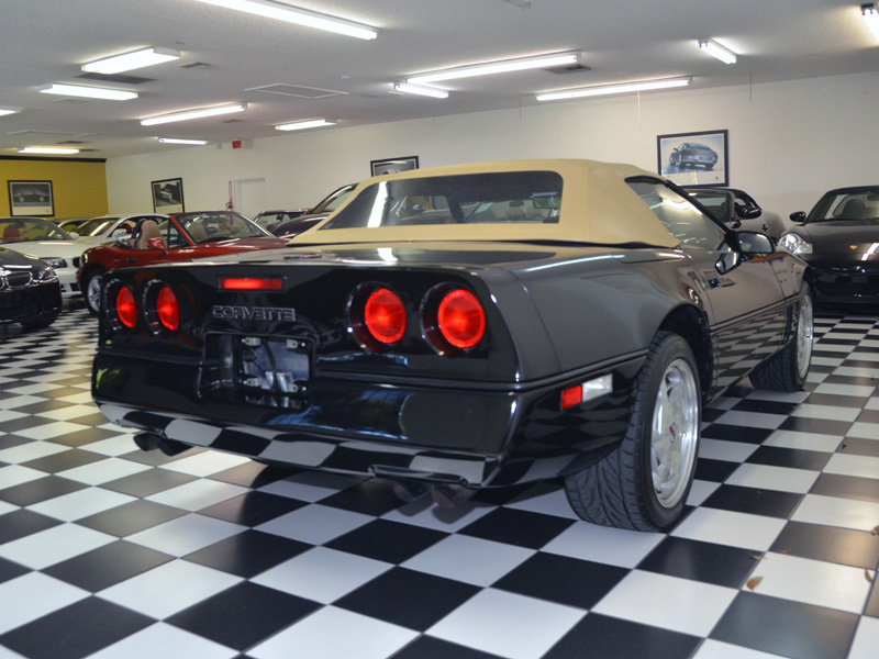 1989 BLACK Chevrolet Corvette CONVERTIBLE