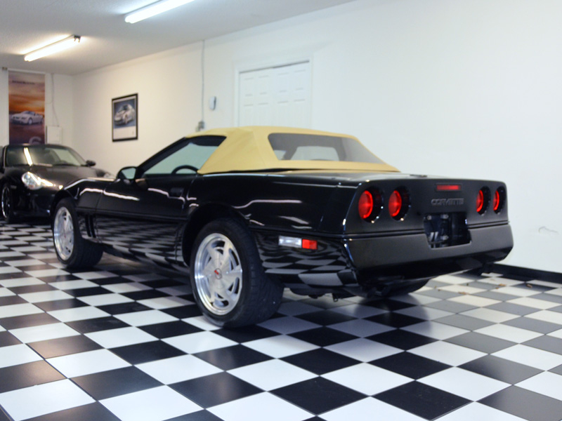 1989 BLACK Chevrolet Corvette CONVERTIBLE