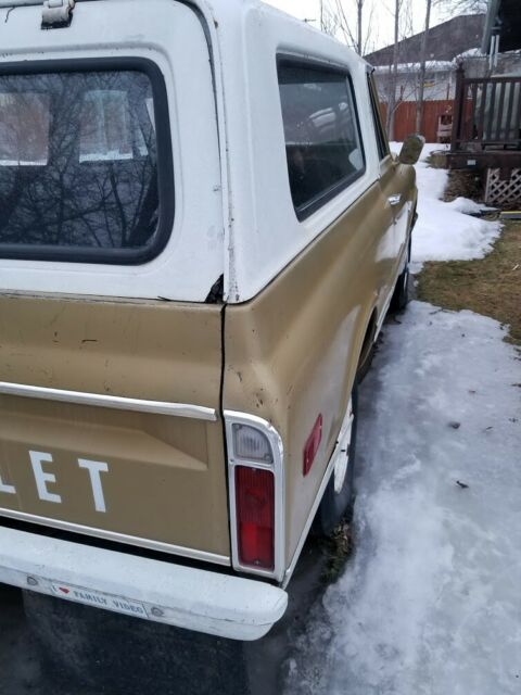 1970 Gold Chevrolet Blazer