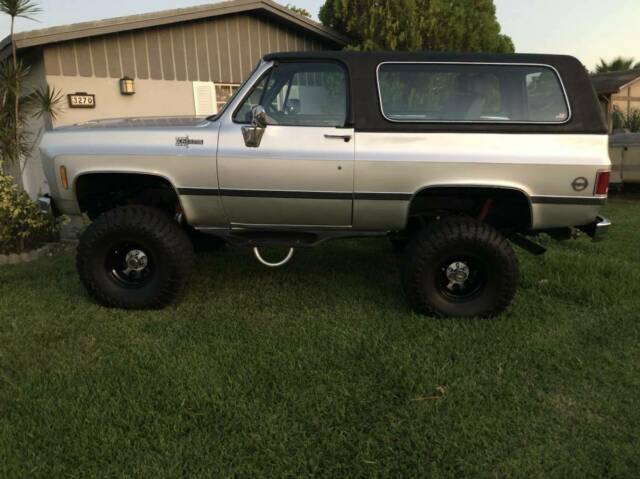 1973 Silver Chevrolet Blazer SUV