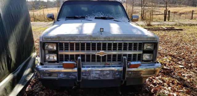 1982 White Chevrolet Blazer SUV
