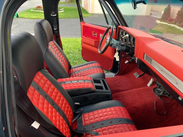 1981 Black Chevrolet Blazer