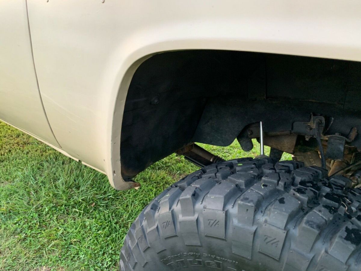 1985 Tan Chevrolet Blazer SUV