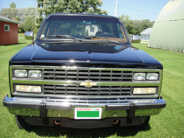 1991 Black/Bronze Chevrolet Blazer SUV