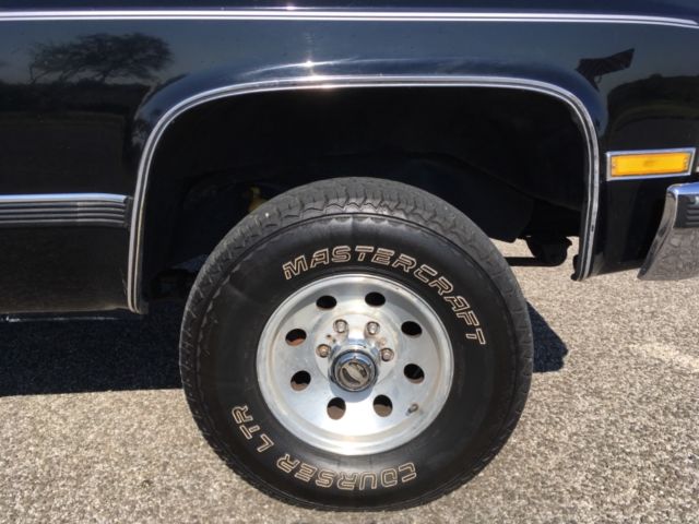 1989 Black Chevrolet Blazer SUV