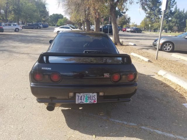 1990 Black Nissan GT-R Coupe