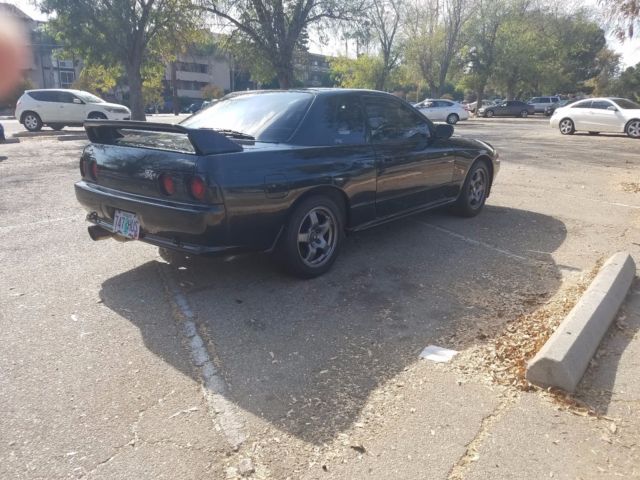 1990 Black Nissan GT-R Coupe
