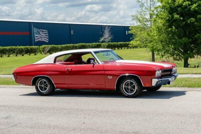 1970 Red Chevrolet Chevelle --