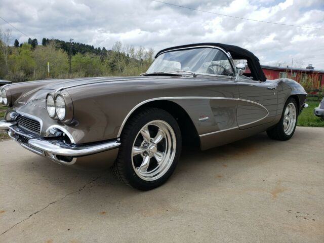 1961 Fawn Chevrolet Corvette Convertible