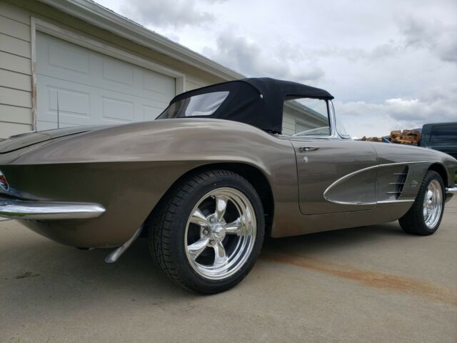 1961 Fawn Chevrolet Corvette Convertible