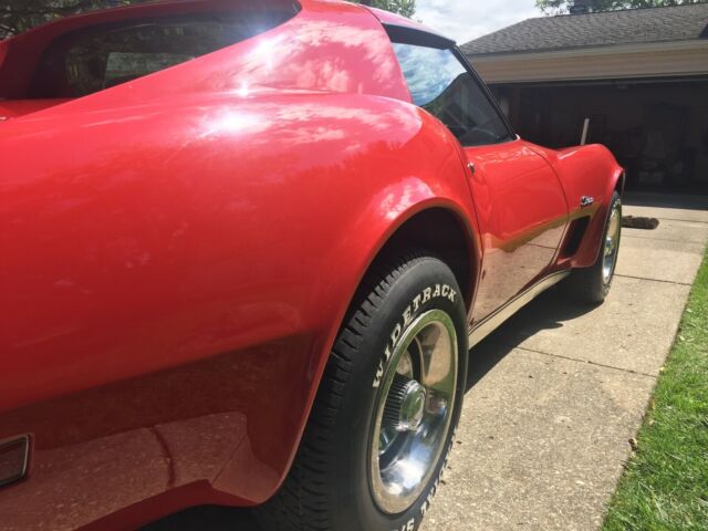 1977 Red Chevrolet Corvette Coupe