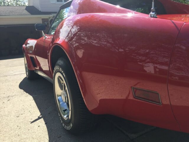 1977 Red Chevrolet Corvette Coupe