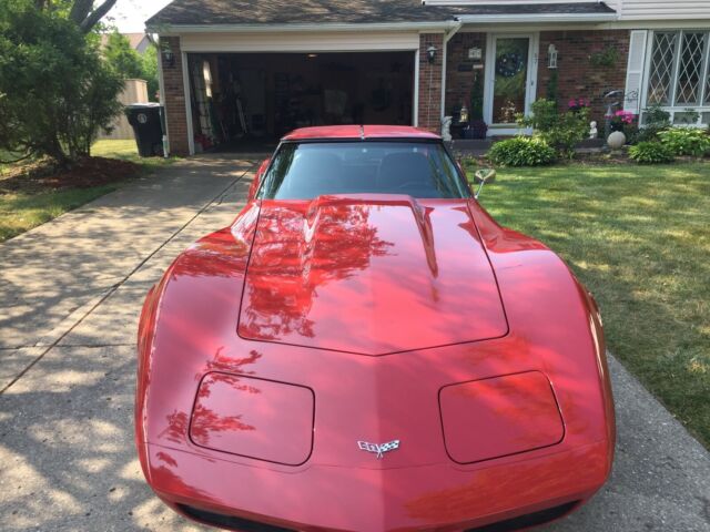1977 Red Chevrolet Corvette Coupe