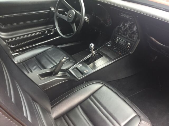 1977 Red Chevrolet Corvette Coupe