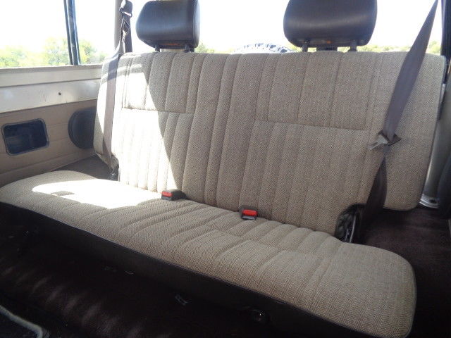 1989 Champaigne Toyota Land Cruiser SUV