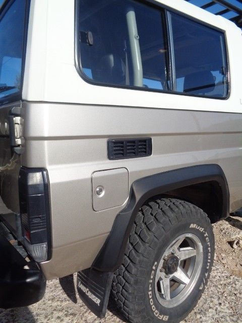 1989 Champaigne Toyota Land Cruiser SUV