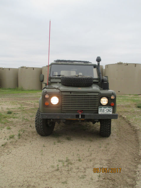 1986 Green Land Rover Defender Wagon