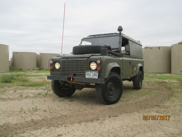 1986 Green Land Rover Defender Wagon