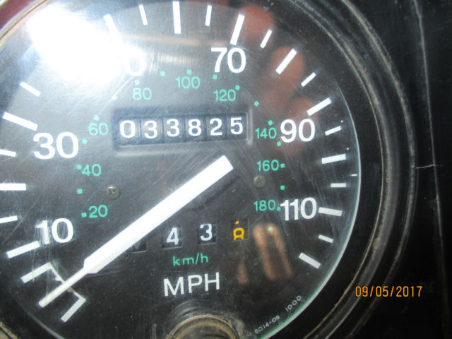 1986 Green Land Rover Defender Wagon