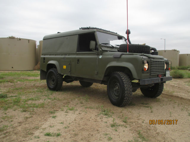 1986 Green Land Rover Defender Wagon