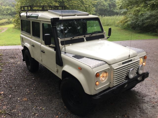 1988 White Land Rover Defender SUV