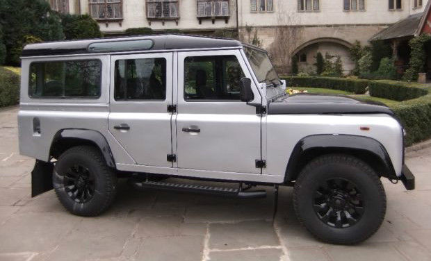 1988 Silver Land Rover Defender