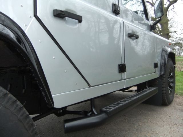 1988 Silver Land Rover Defender