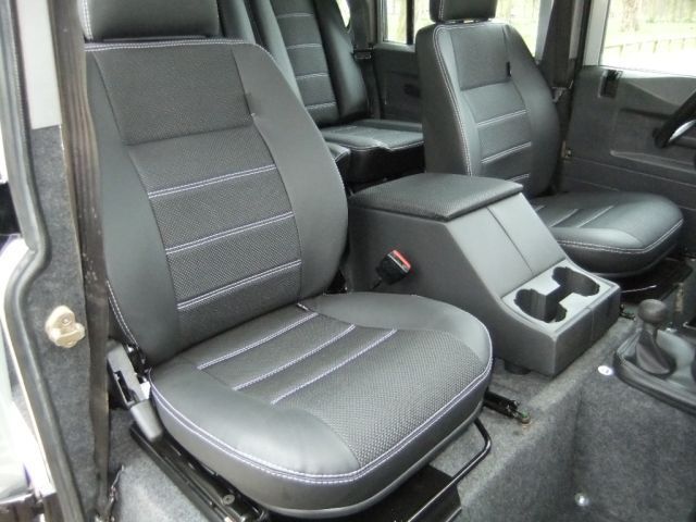 1988 Silver Land Rover Defender