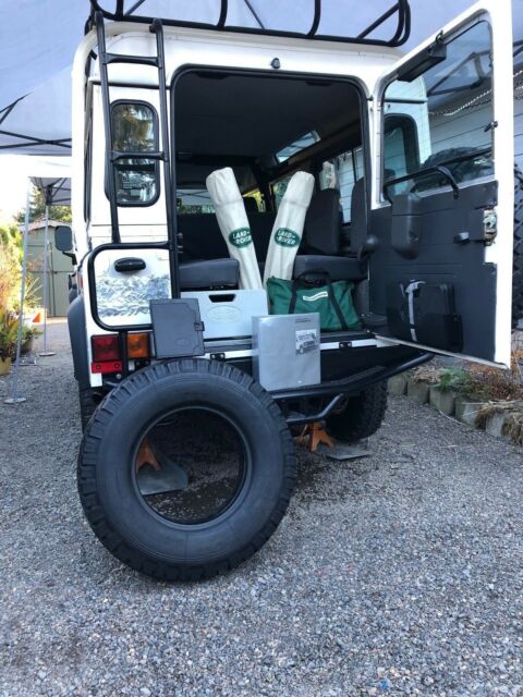 1993 White Land Rover Defender SUV