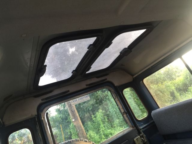 1988 Blue Land Rover Defender SUV