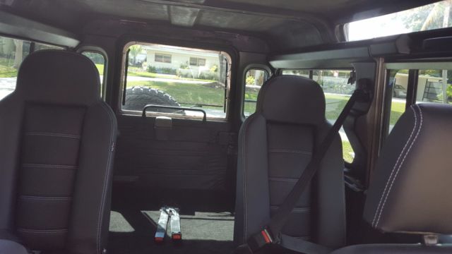 1989 Silver Land Rover Defender SUV