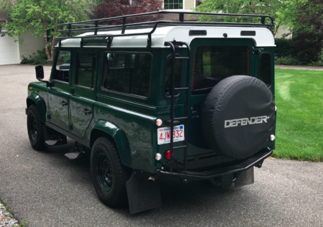 1989 Green Land Rover Defender