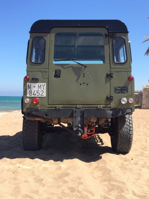 1991 Green Land Rover Defender