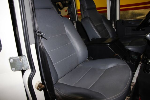 1990 White Land Rover Defender SUV