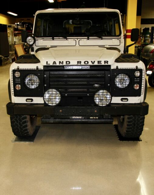 1990 White Land Rover Defender SUV