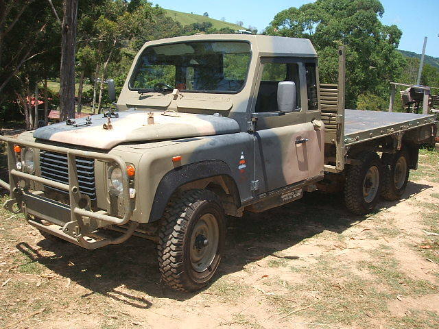 1980 Land Rover Defender trayback