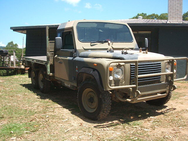 1980 Land Rover Defender trayback