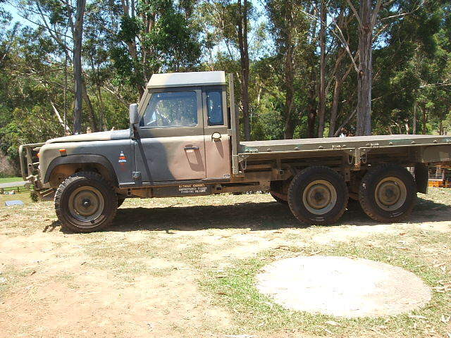 1980 Land Rover Defender trayback