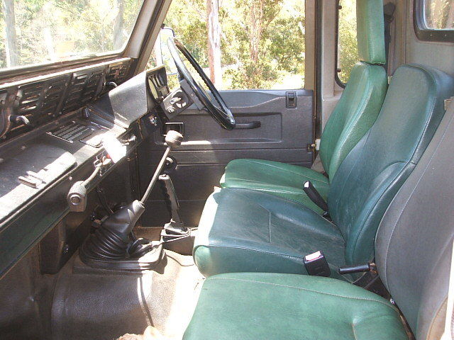 1980 Land Rover Defender trayback