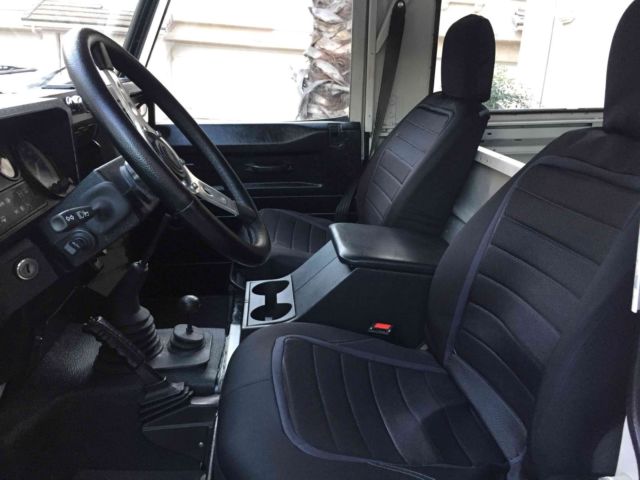 1992 White Land Rover Defender SUV