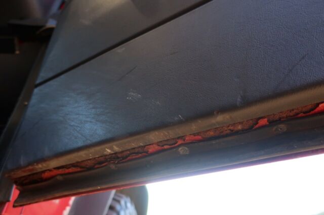 1994 Red Land Rover Defender