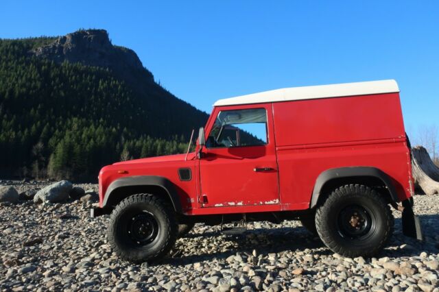 1994 Red Land Rover Defender