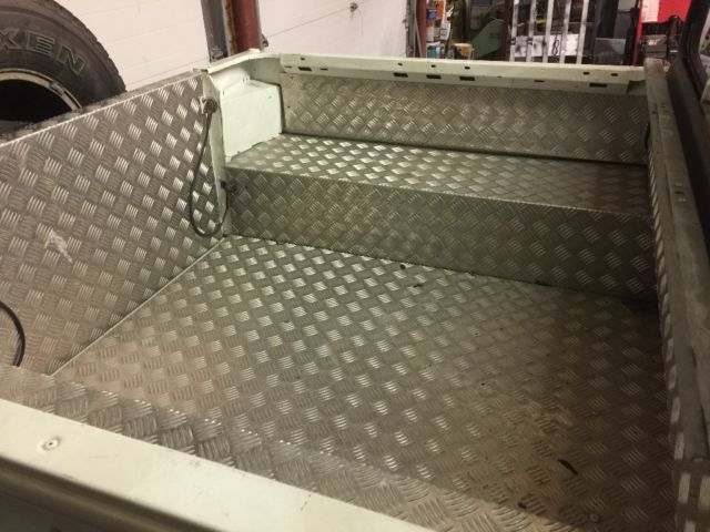 1980 White Land Rover Defender Pickup