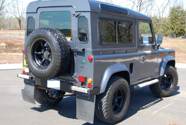1985 Gray Land Rover Defender