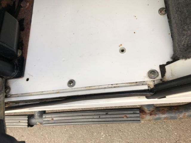 1993 Gray Land Rover Defender